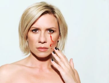 Έβαλε τα κλάματα στον αέρα η Κατερίνα Καραβάτου για την Τζέσυ Παπουτσή (βίντεο)